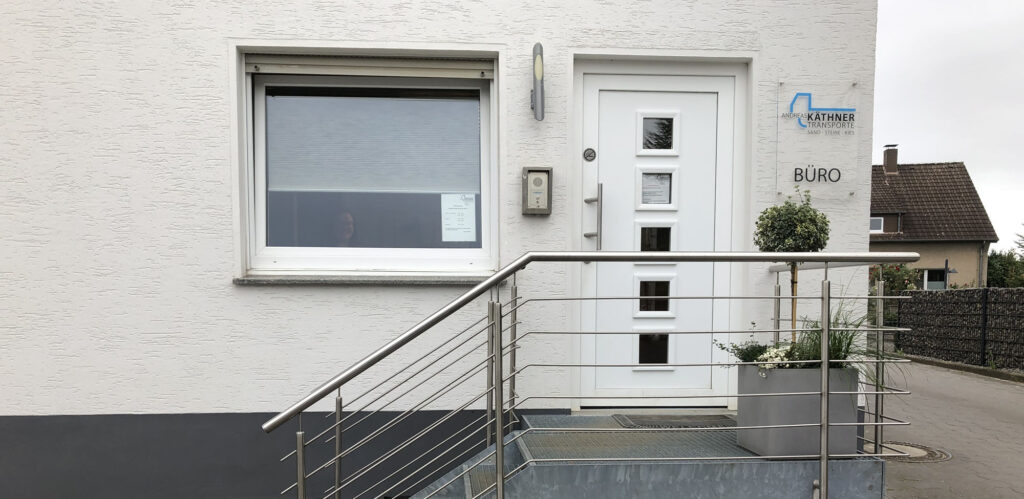Buero Eingang Andreas Kaethner Fuhrunternehmen